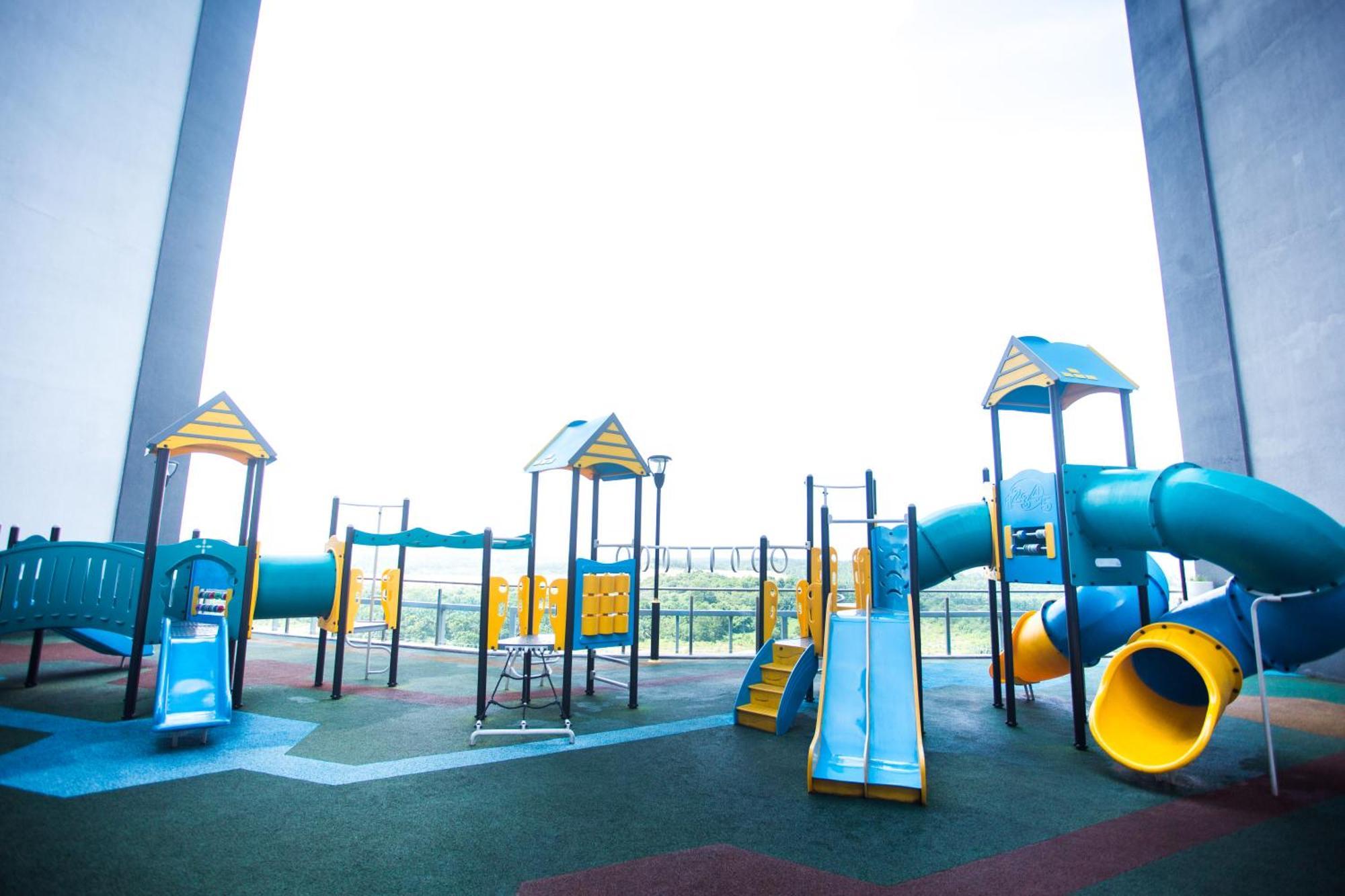 Апартаменты D'Pristine Medini By The One - 8Min Walk To Legoland Нусаджайя Экстерьер фото